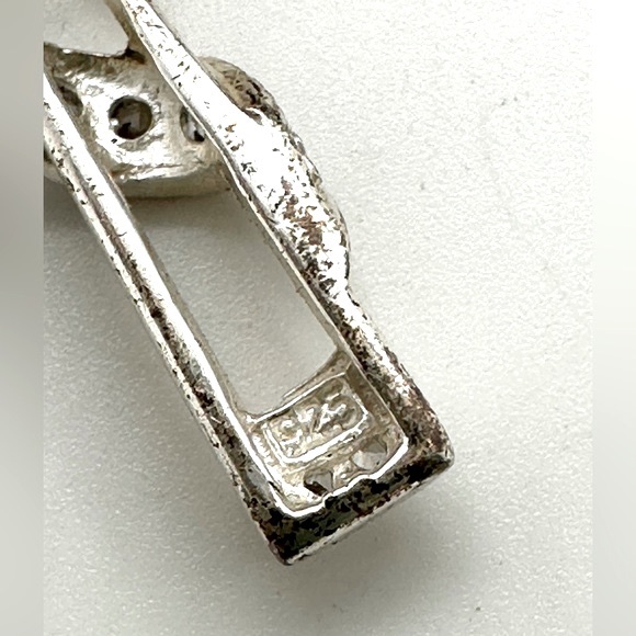 Vintage Silver Cross Pendant Necklace - Picture 4 of 10